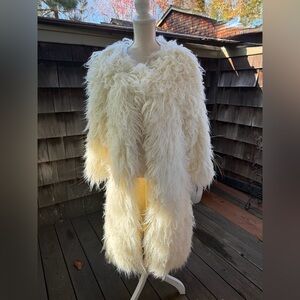 Boho Salian fuzzy faux fur white coat duster lined pockets Sz M/L.